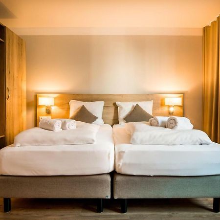 Hotel Am Kumpfmuehler Kastell Ratisbona Esterno foto